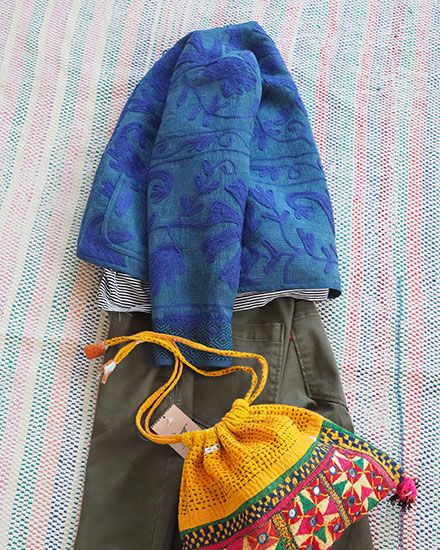 オールドラリーキルトスザニ刺繍のジャケット