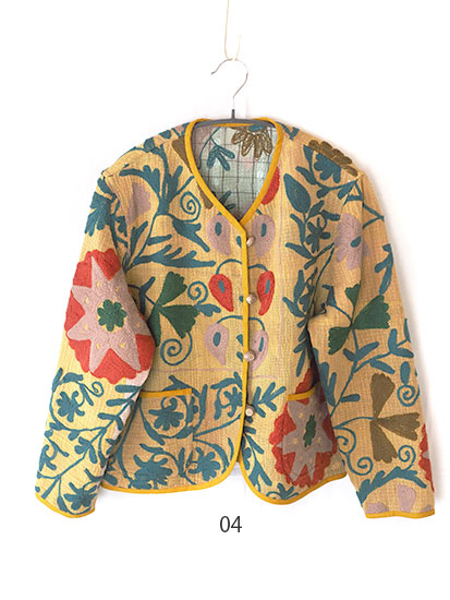 オールドラリーキルトスザニ刺繍のジャケット