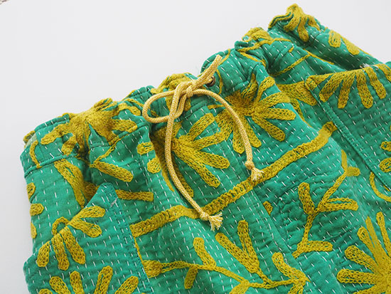 シルクオールドラリーキルトのテーパードパンツ