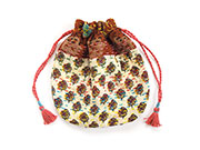 オールドラリーキルトの巾着ポーチ